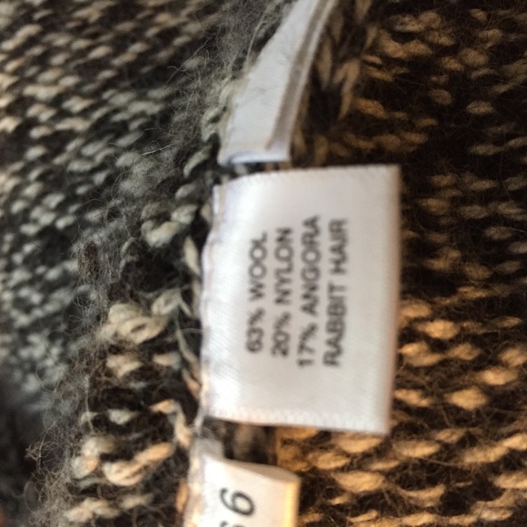 Ann Taylor black /white wool & angora cropped sweater - Picture 4 of 4